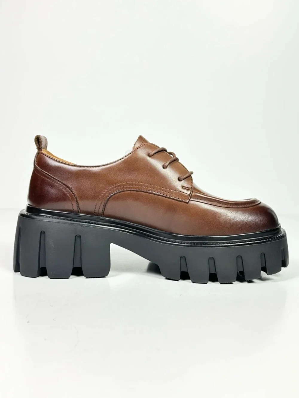 Beau Today Women’s Platform Brown Oxford Shoes  6.5 NEW IN BOX